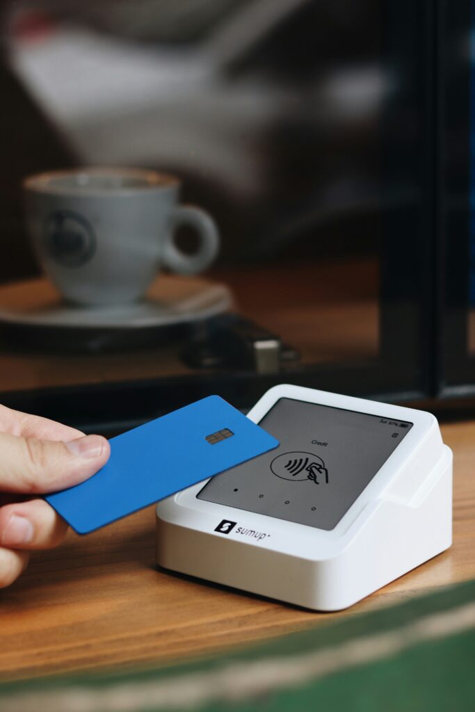 sumup-fXgTOOlz0YM-unsplash